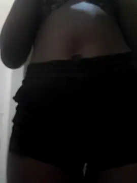 julietunderwoood online show from October 26, 2025, 4:02 am