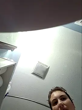 MilfyMrsRobinson online show from March 10, 2026, 3:27 pm