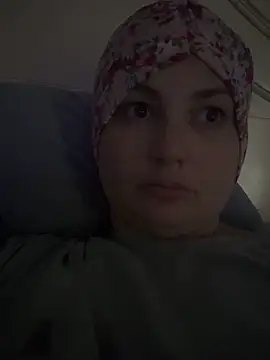 MilfyMrsRobinson online show from February 8, 2026, 12:14 pm