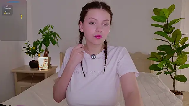 pusichka online show from December 5, 2025, 10:47 am