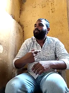 ListedLoin online show from November 2, 2025, 12:43 pm