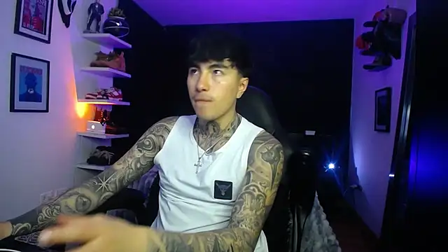 jung dragon online show from November 11, 2025, 5:02 am