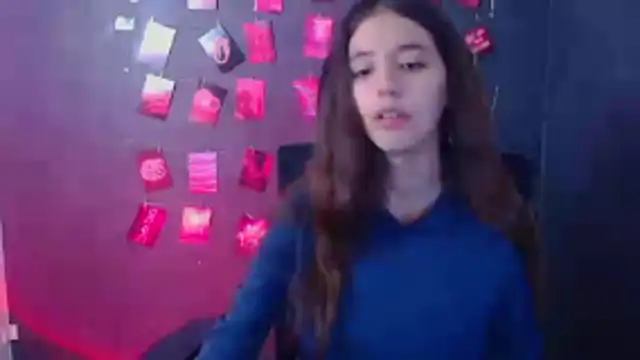 Snapshot of Aishell_ chatting on December 22, 2025, 12:49 pm Aishell online show from December 22, 2025, 12:49 pm