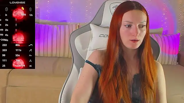 Snapshot of FlamyGold chatting on February 24, 2026, 1:28 am FlamyGold online show from February 24, 2026, 1:28 am