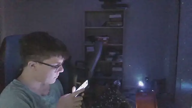 KaliSnow199623 online show from January 9, 2026, 2:07 am