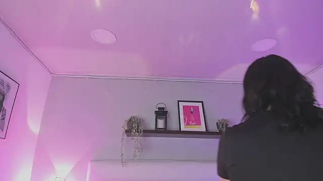 sofi bakerr online show from March 26, 2026, 11:41 am