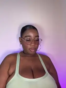 Perlasexyu1 online show from January 14, 2026, 4:10 pm