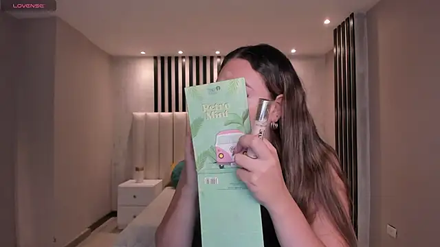 BellaRose X online show from March 29, 2026, 4:36 am