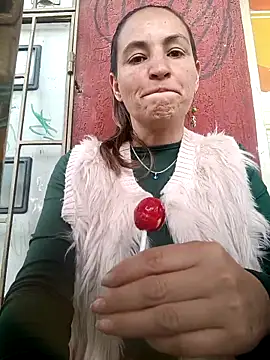 Snapshot of Divalive_28 chatting on October 26, 2025, 5:46 pm Divalive 28 online show from October 26, 2025, 5:46 pm