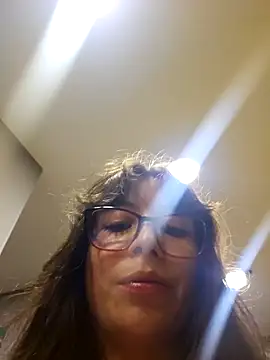 mmmVirginia online show from April 7, 2026, 8:43 pm