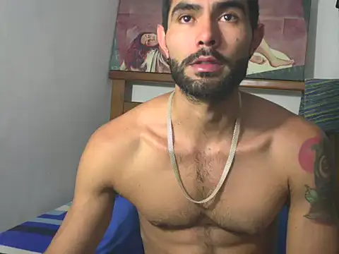 Snapshot of hideonbush051 chatting on February 12, 2026, 3:45 pm hideonbush051 online show from February 12, 2026, 3:45 pm