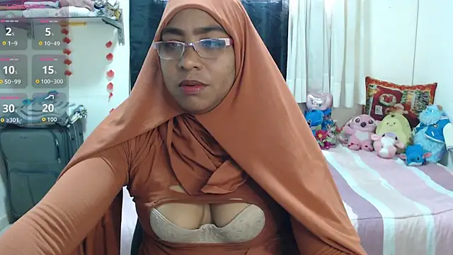 Snapshot of Aaliyah_brown chatting on November 3, 2025, 3:15 pm Aaliyah brown online show from November 3, 2025, 3:15 pm