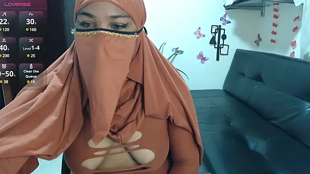 Snapshot of Aaliyah_brown chatting on March 8, 2025, 7:49 am Aaliyah brown online show from March 8, 2025, 7:49 am