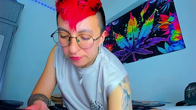 Snapshot of Sexyboy_666 chatting on January 19, 2026, 2:04 am Sexyboy 666 online show from January 19, 2026, 2:04 am