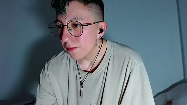 Snapshot of Sexyboy_666 chatting on November 30, 2025, 3:40 am Sexyboy 666 online show from November 30, 2025, 3:40 am