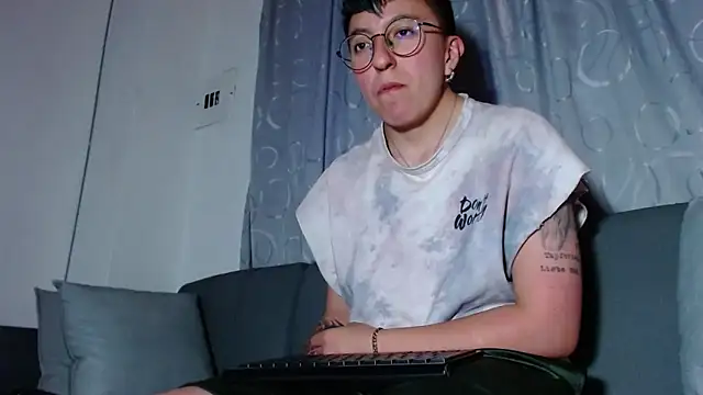 Snapshot of Sexyboy_666 chatting on November 23, 2025, 4:28 pm Sexyboy 666 online show from November 23, 2025, 4:28 pm