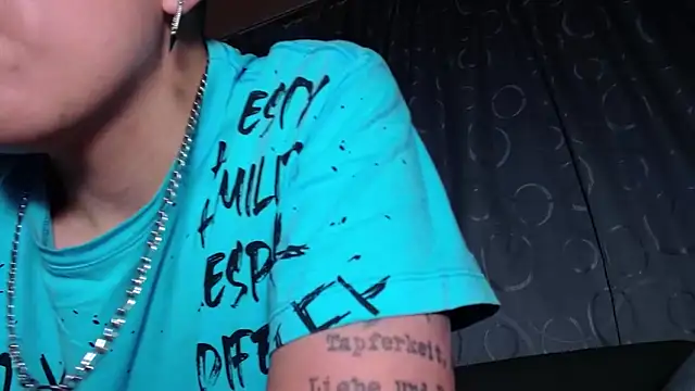 Snapshot of Sexyboy_666 chatting on November 26, 2025, 12:43 am Sexyboy 666 online show from November 26, 2025, 12:43 am