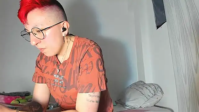 Snapshot of Sexyboy_666 chatting on December 19, 2025, 9:55 am Sexyboy 666 online show from December 19, 2025, 9:55 am