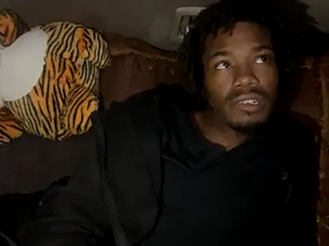 Snapshot of SlimeCrownzOut5 chatting on November 28, 2025, 11:38 pm SlimeCrownzOut5 online show from November 28, 2025, 11:38 pm