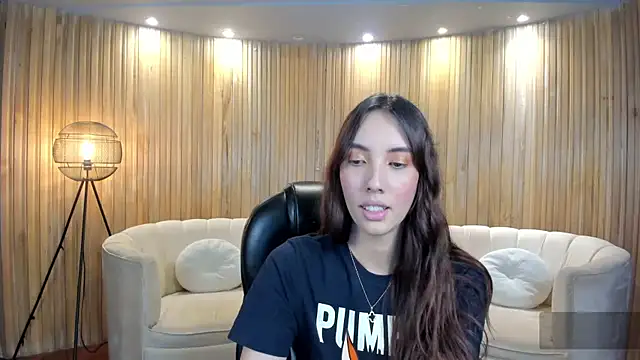 Snapshot of AnaisNin chatting on October 17, 2025, 3:43 am AnaisNin online show from October 17, 2025, 3:43 am