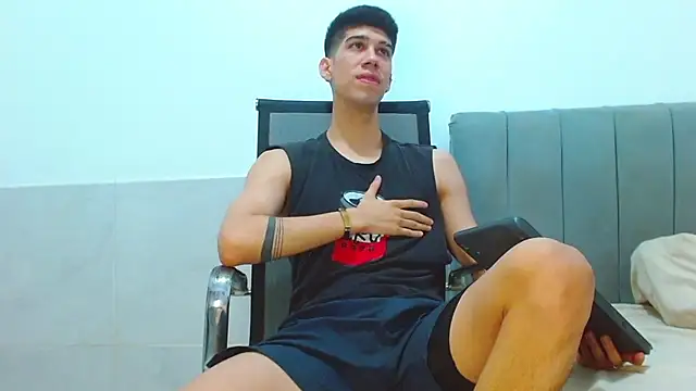 jhony-sex online show from May 15, 2026, 7:17 am