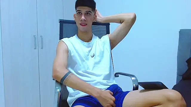 jhony-sex online show from September 19, 2025, 6:17 am