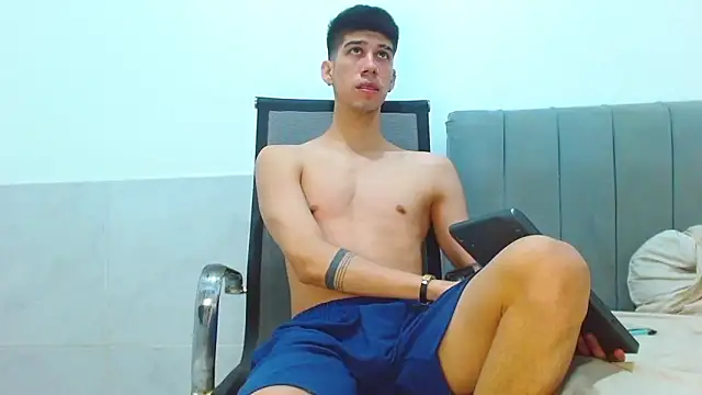 jhony-sex online show from May 14, 2026, 10:34 am