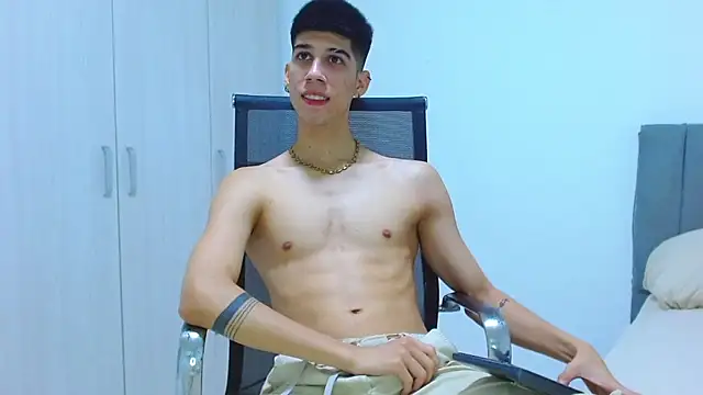 jhony-sex online show from October 3, 2025, 4:47 am