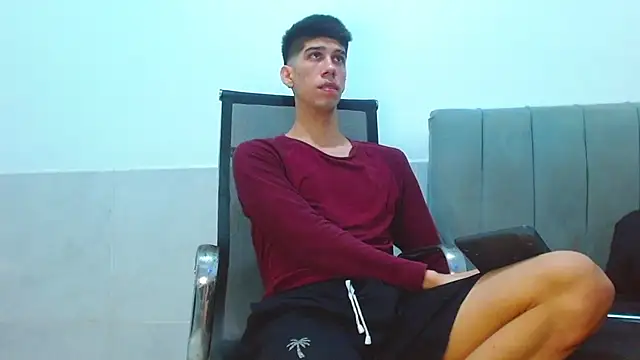 jhony-sex online show from June 2, 2026, 7:41 am