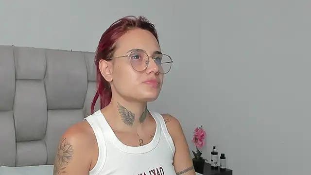 Snapshot of Susan-Sweet-7 chatting on March 15, 2025, 8:21 pm Susan-Sweet-7 online show from March 15, 2025, 8:21 pm