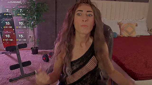  F R A U  online show from December 1, 2025, 1:06 am