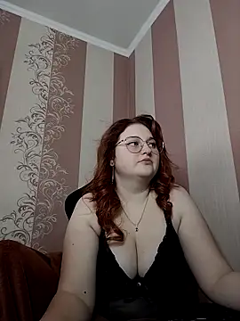 WhiteBellaX online show from February 16, 2026, 7:07 am