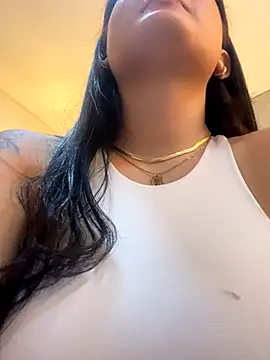 IrisBaker online show from September 8, 2025, 9:14 pm