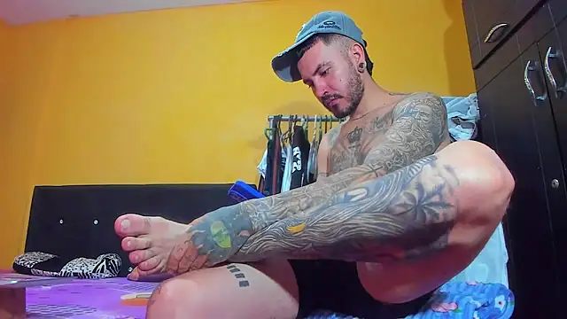 Snapshot of smoker445 chatting on February 19, 2026, 9:23 pm smoker445 online show from February 19, 2026, 9:23 pm