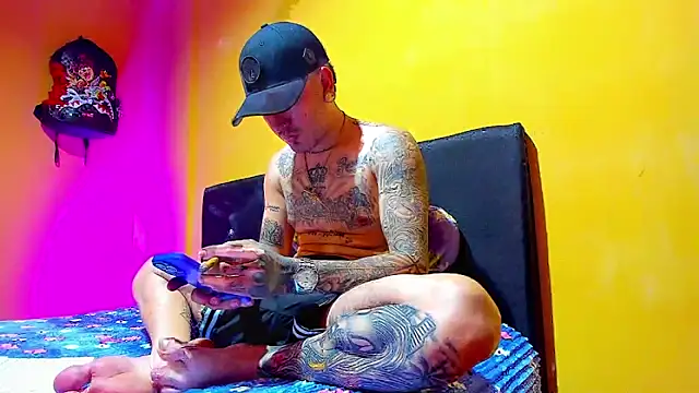 Snapshot of smoker445 chatting on January 9, 2026, 3:24 am smoker445 online show from January 9, 2026, 3:24 am