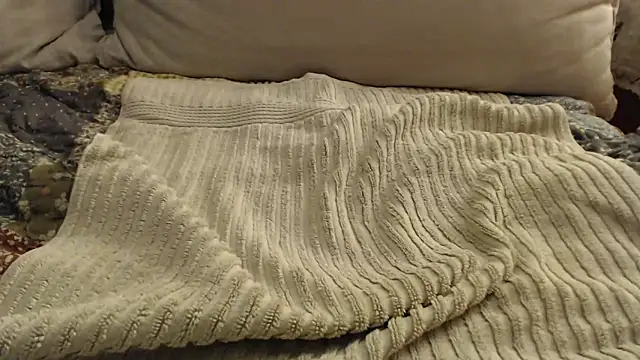 Snapshot of Heartclass chatting on March 19, 2025, 9:27 pm Heartclass online show from March 19, 2025, 9:27 pm