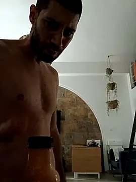 litleboy92 online show from October 31, 2025, 1:13 am