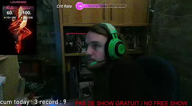 nicolasdumand21 online show from December 12, 2024, 9:48 pm