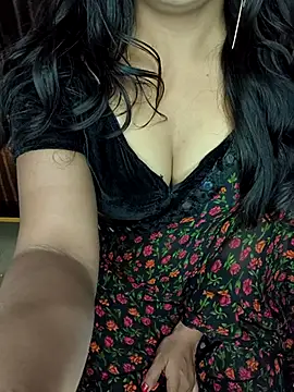 Tanvi-patil online show from February 16, 2025, 5:04 pm