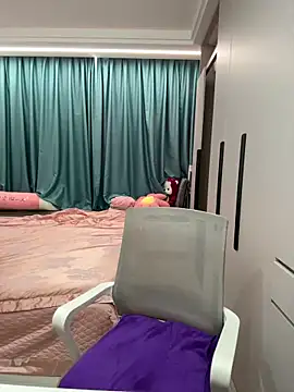 palzkybi123 online show from February 3, 2026, 2:00 am