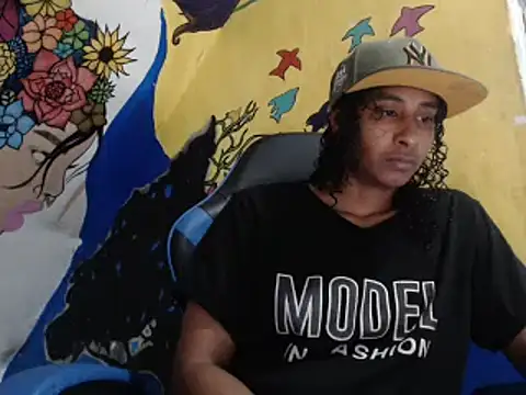 yohatinelly07 online show from September 18, 2025, 1:19 am