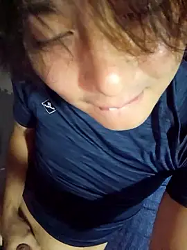 MANNZAAo06 online show from September 17, 2025, 4:42 pm