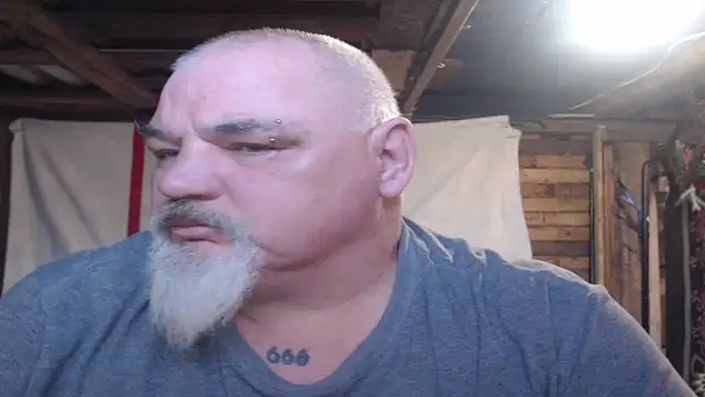 Snapshot of Newfiesausage1972 chatting on January 31, 2026, 8:51 pm Newfiesausage1972 online show from January 31, 2026, 8:51 pm