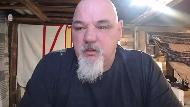 Snapshot of Newfiesausage1972 chatting on February 22, 2026, 12:29 pm Newfiesausage1972 online show from February 22, 2026, 12:29 pm