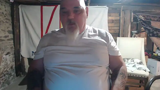 Snapshot of Newfiesausage1972 chatting on February 11, 2026, 11:48 pm Newfiesausage1972 online show from February 11, 2026, 11:48 pm