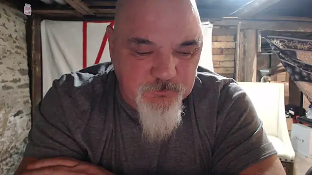 Snapshot of Newfiesausage1972 chatting on February 15, 2026, 11:47 pm Newfiesausage1972 online show from February 15, 2026, 11:47 pm