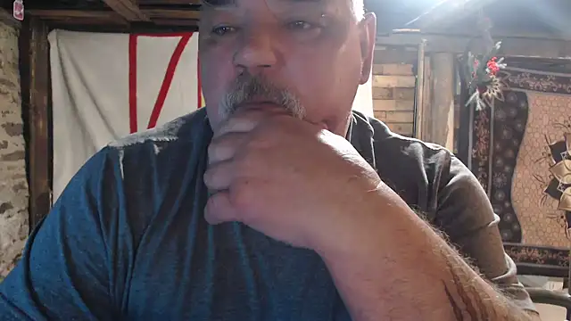 Snapshot of Newfiesausage1972 chatting on February 6, 2026, 9:27 am Newfiesausage1972 online show from February 6, 2026, 9:27 am