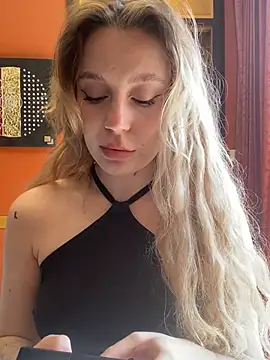 meanexx online show from March 16, 2026, 8:07 am