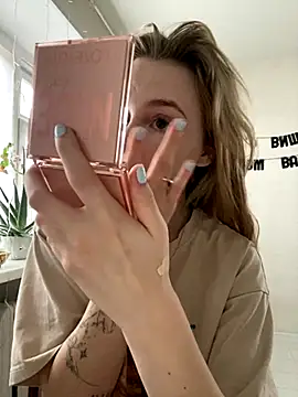 meanexx online show from November 10, 2025, 9:25 am