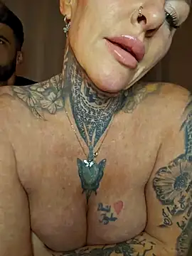 YourMommyBlair online show from February 1, 2025, 4:32 pm